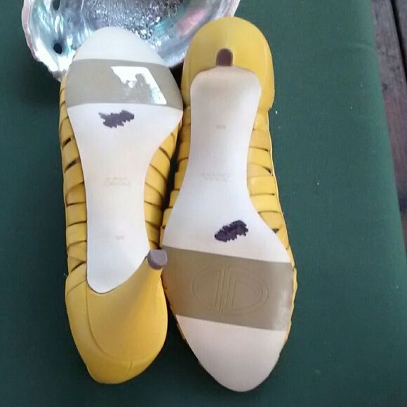 Joan and David Heels - Picture 5 of 8